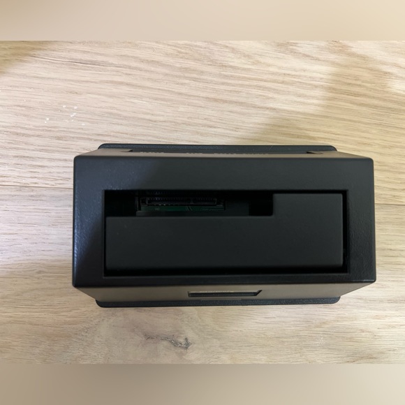 StarTech.com Single Bay USB 3.0 to SATA Hard Drive Docking Station, USB 3.0 - Picture 7 of 7